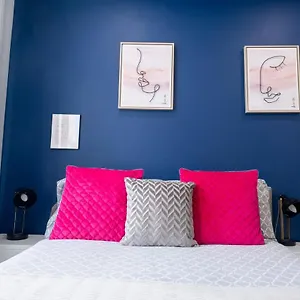 modern-flat-near-the-beach-central-for-3-people.bournemouth-hotels.org/