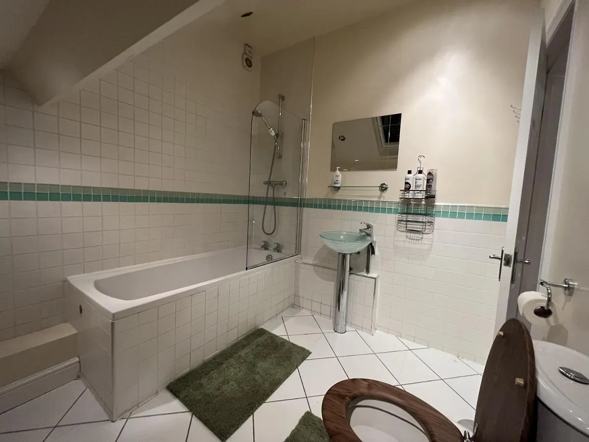 شقة City Link - Mapperley Park Penthouse - Free Parking,Tram&Bus,Hswifi,7Ppl By Kp نوتينغهام