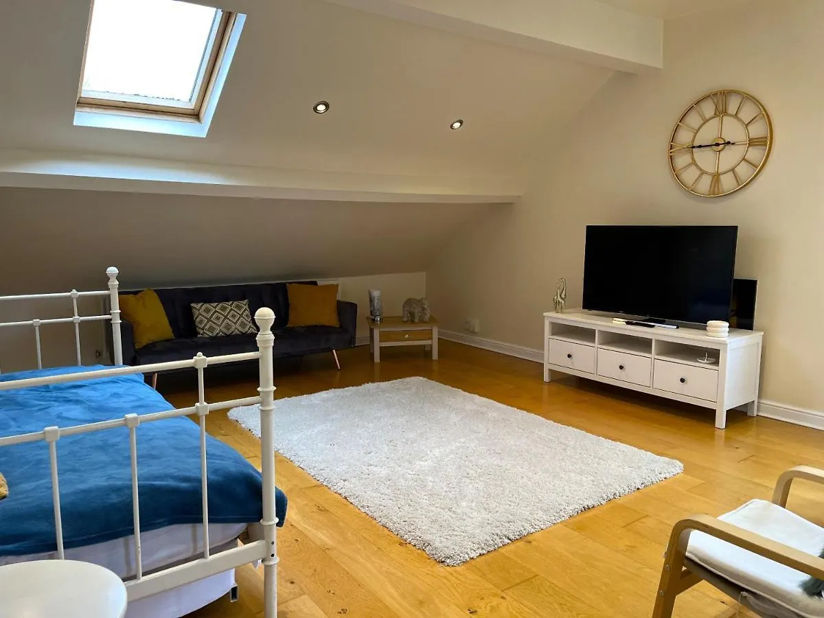 City Link - Mapperley Park Penthouse - Free Parking,Tram&Bus,Hswifi,7Ppl By Kp Apartment Nottingham 0*,