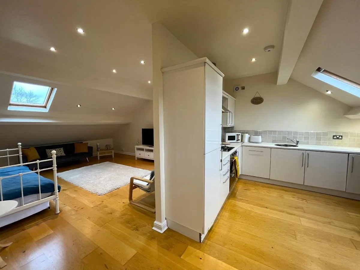 شقة City Link - Mapperley Park Penthouse - Free Parking,Tram&Bus,Hswifi,7Ppl By Kp نوتينغهام